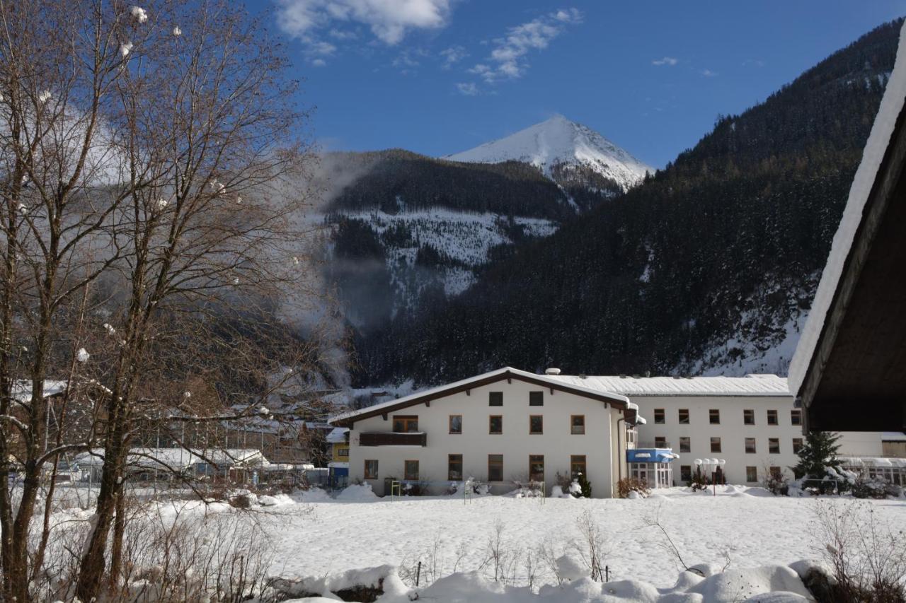 Jugendherberge Bad Gastein Exterior photo